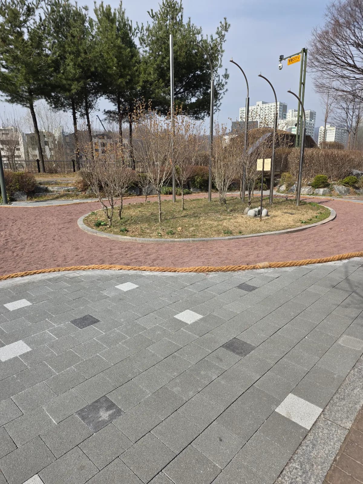 상세