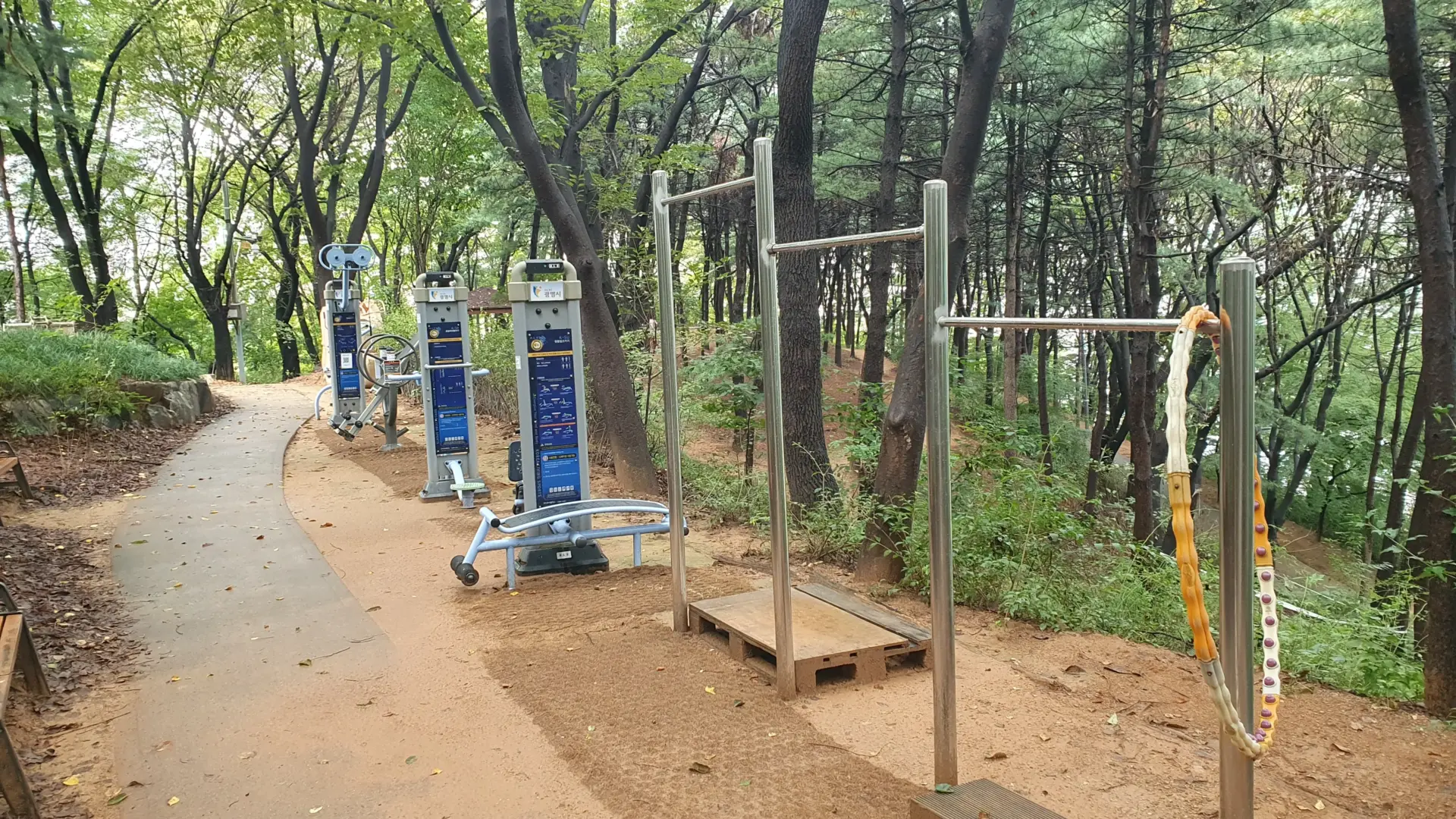 상세